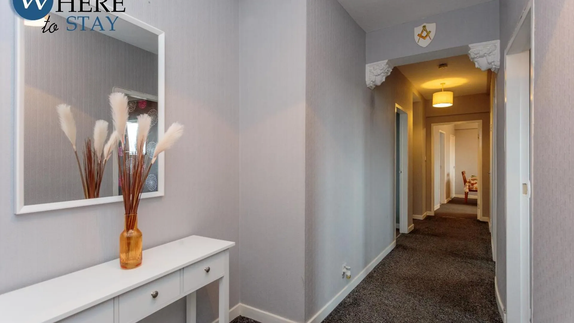Stunning 3 Bedroom Apartment Edynburg